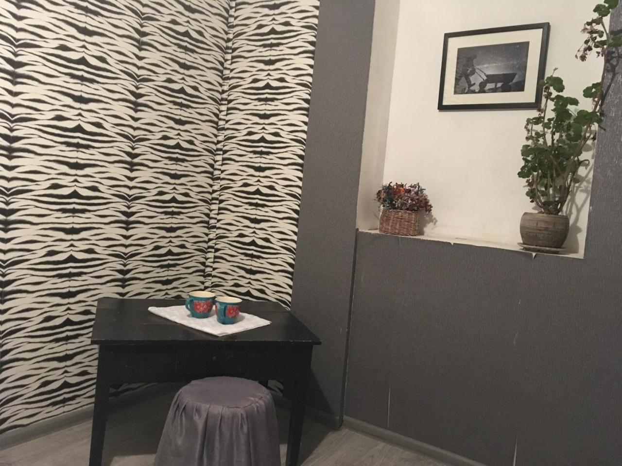 Birdhouse Rooms Tbilisi Ngoại thất bức ảnh