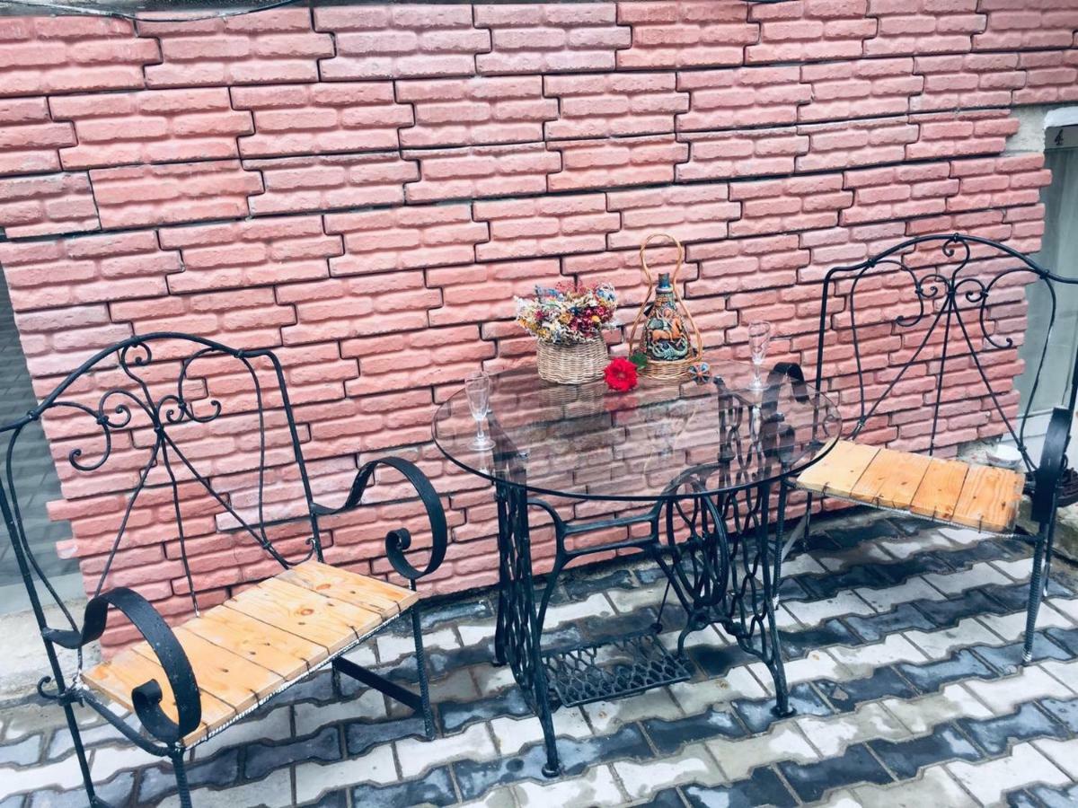 Birdhouse Rooms Tbilisi Ngoại thất bức ảnh